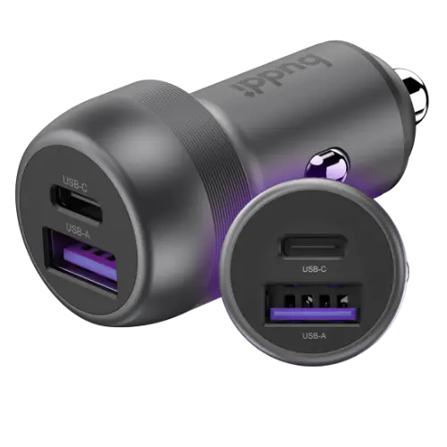 Een productafbeelding van een Buddi autolader die geschikt is voor iPhone