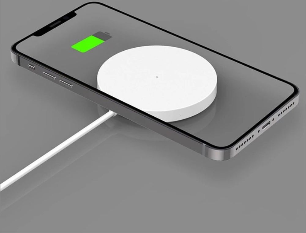 Беспроводное зарядное для iphone 11. Беспроводная зарядка для iphone 12 MAGSAFE. Беспроводная сетевая зарядка Apple MAGSAFE mhxh3ze/a. Беспроводная зарядка для iphone 13 Pro Max. Wireless Charger iphone 13.