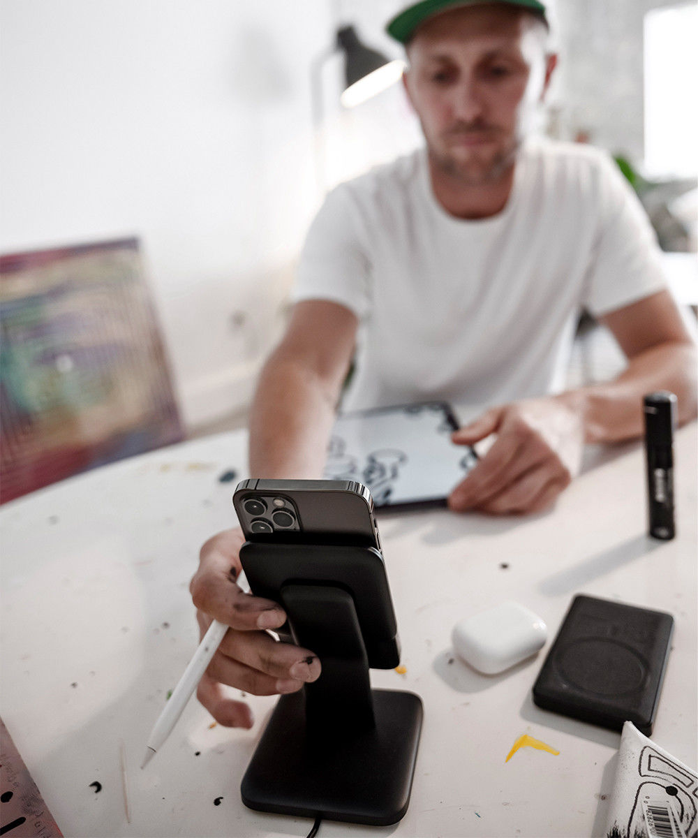 Mophie Snap+ Wireless Stand Bureauhouder 15W met MagSafe Snelladen afbeelding 10