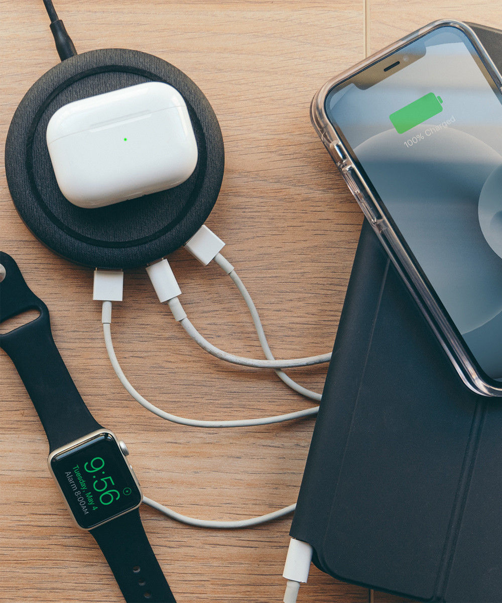 Mophie Wireless Charging Hub met USB-C en USB-A Poorten Zwart afbeelding 4
