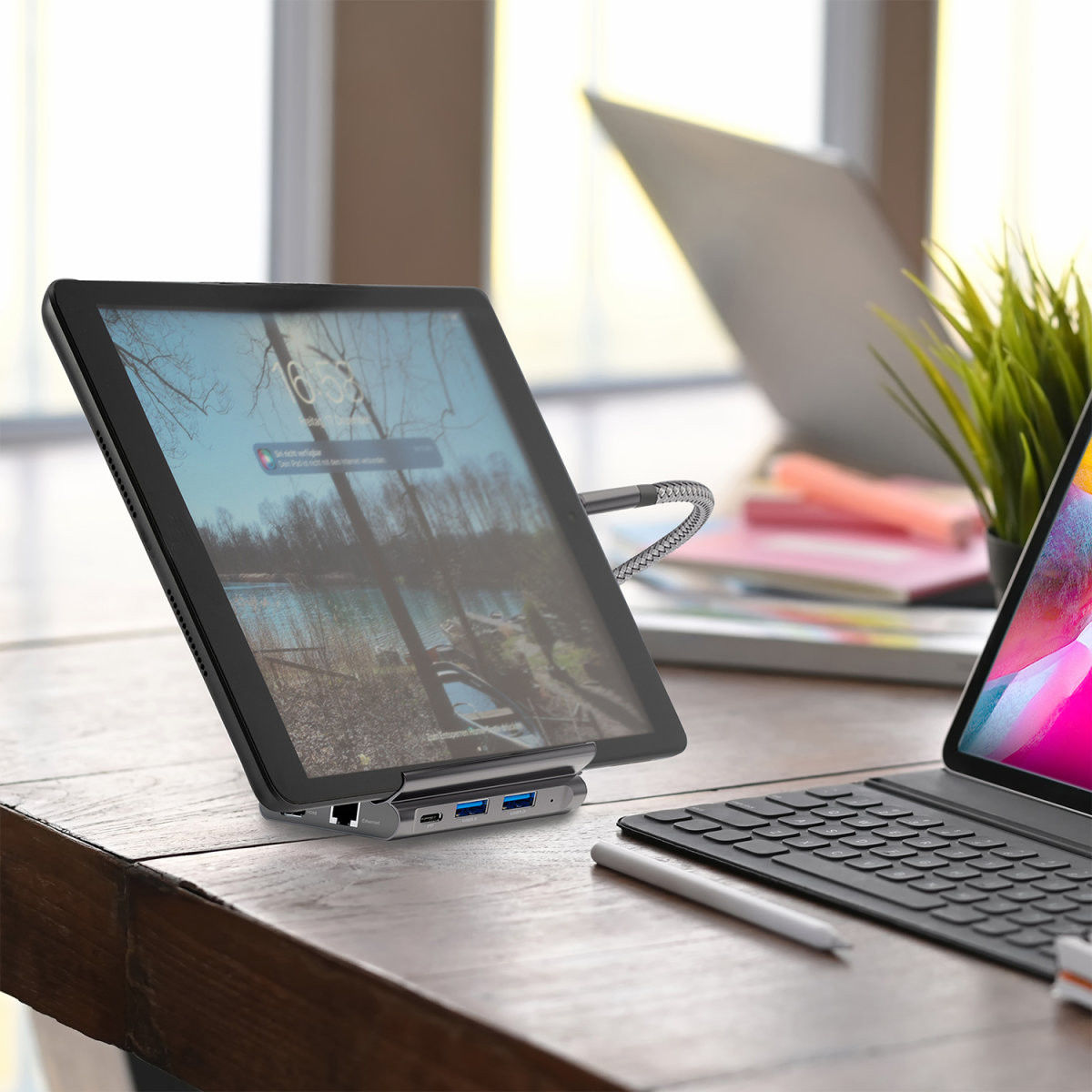 4smarts 7-in-1 Hub met Universele Tablet en Telefoonstandaard Grijs afbeelding 2