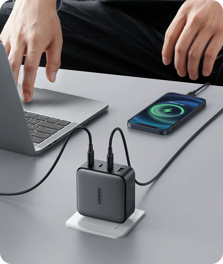 UGREEN Nexode 4-in-1 Fast Charger 100W GaN Oplader 3x USB-C 1x USB-A afbeelding 5
