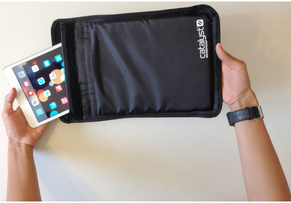 Catalyst Waterdichte Sleeve IP66 iPad/Tablet Hoes tot 8 Inch afbeelding 5