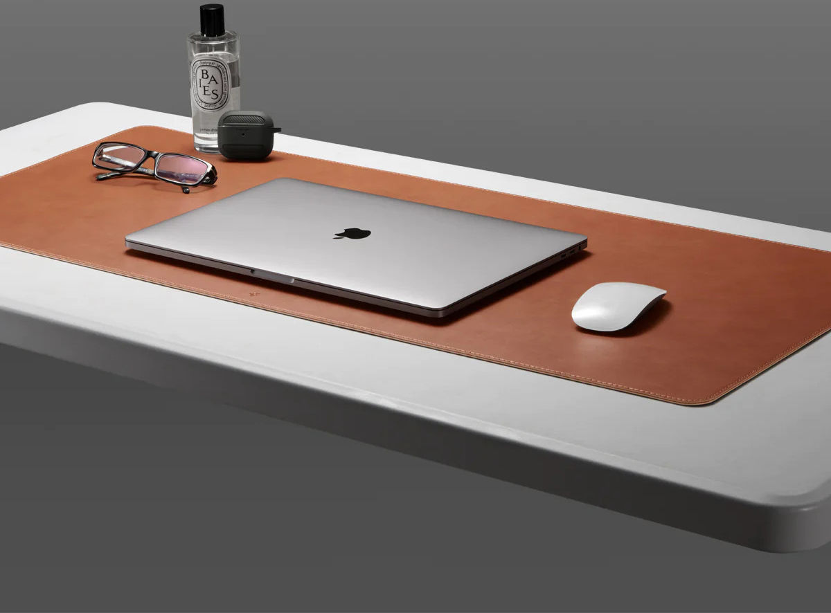 Spigen LD302 Desk Pad Muismat XXL voor Bureau/Kantoor Kunstleer Bruin afbeelding 1