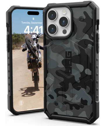 Urban Armor Gear Pathfinder iPhone 15 Pro Max Hoesje Back Cover Camo Hoesjes