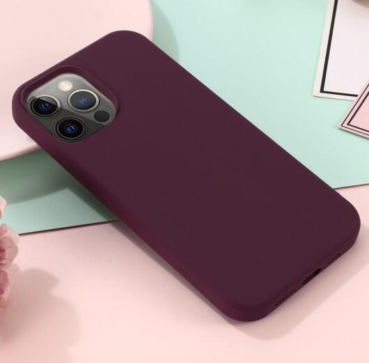 Apple iPhone 15 Pro Max Hoesje MagSafe Dun Silicone Bordeaux afbeelding 7