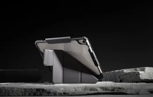 Urban Armor Gear Essential Armor iPad Air 11 (2024/2025) Hoes Zwart afbeelding 9