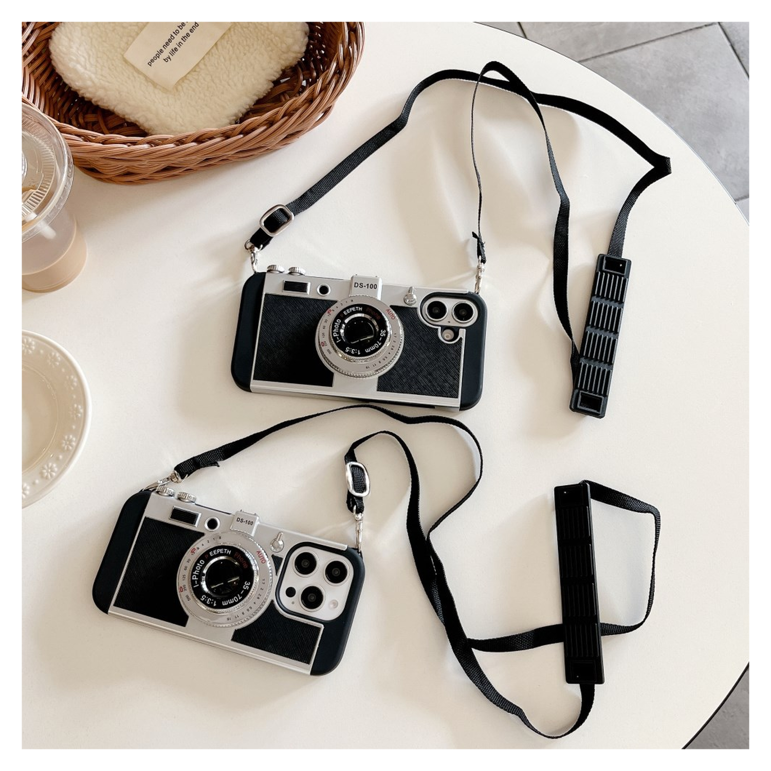 iPhone 16 Hoesje Vintage Retro Camera Back Cover met Koord Zwart afbeelding 3
