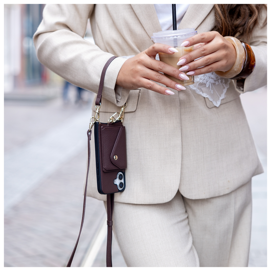 AVY Verstelbaar Leren Crossbody Telefoonkoord (130CM) Leather Chocolate afbeelding 5