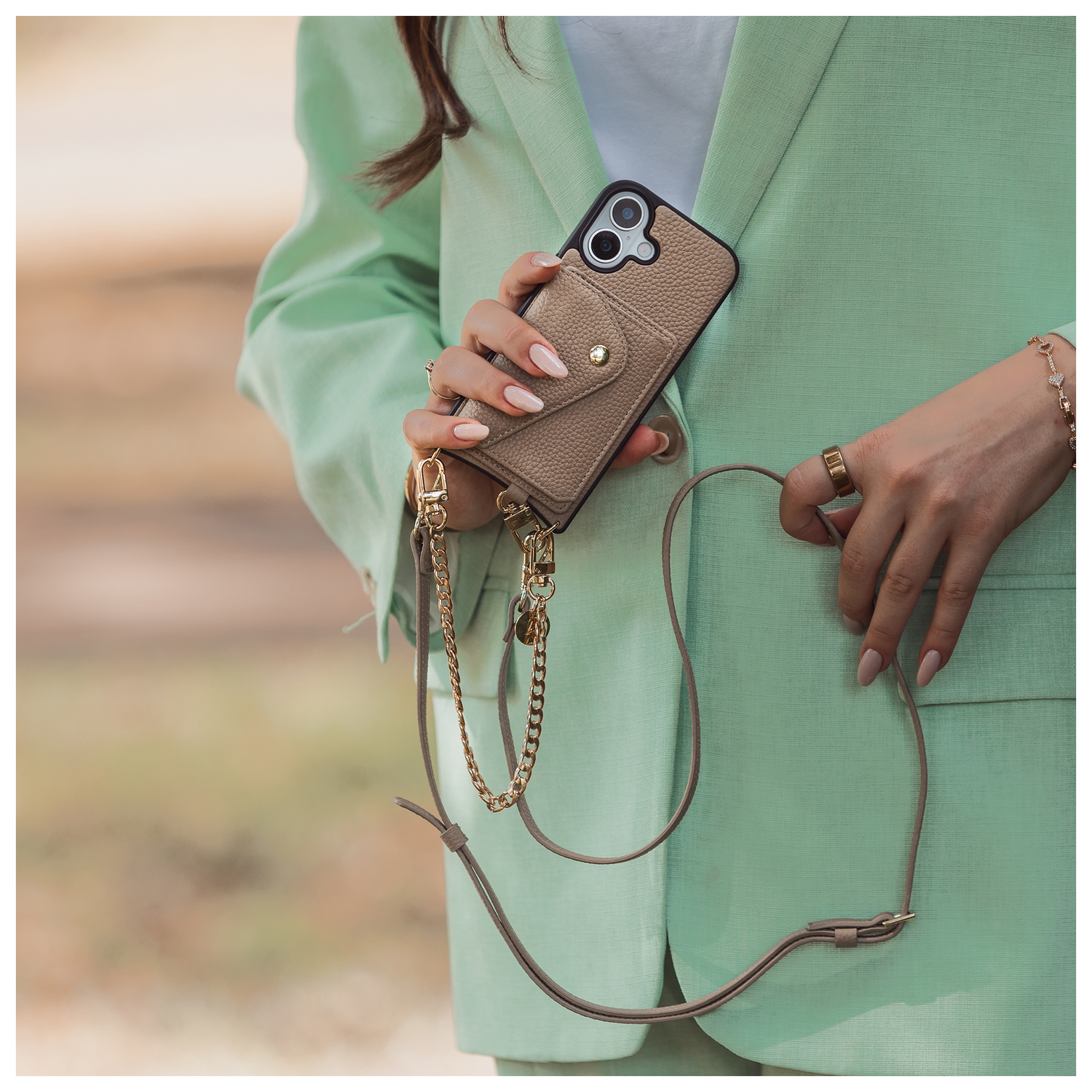 AVY Verstelbaar Leren Crossbody Telefoonkoord (130CM) Leather Beige afbeelding 3