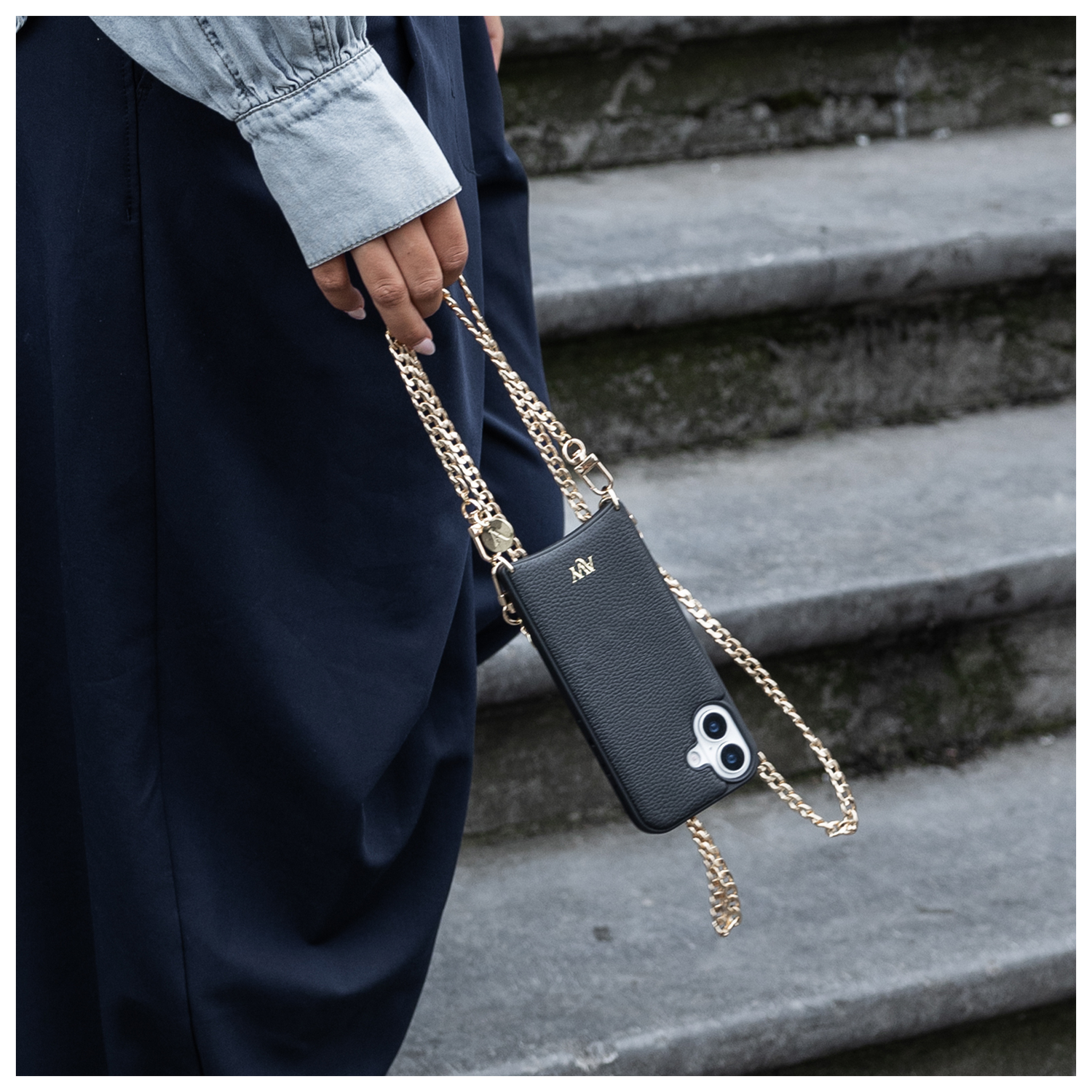 AVY Apple iPhone 16 Hoesje met Koord Haakjes MagSafe Leer Zwart afbeelding 5