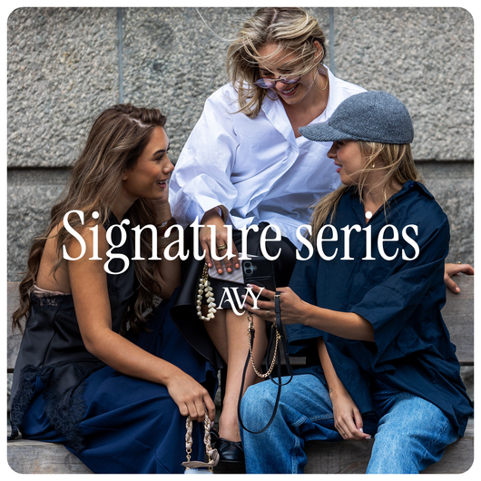 AVY Apple iPhone 16 Hoesje met Koord Haakjes MagSafe Leer Chocolate afbeelding 13