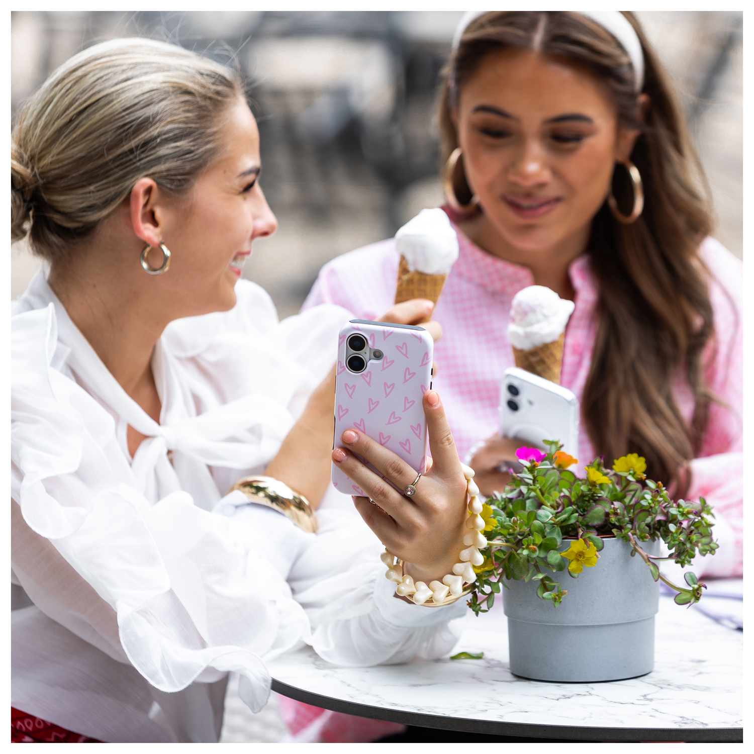 AVY Apple iPhone 16 Pro Max MagSafe Hoesje met Koord 30CM Lovely Hearts afbeelding 2