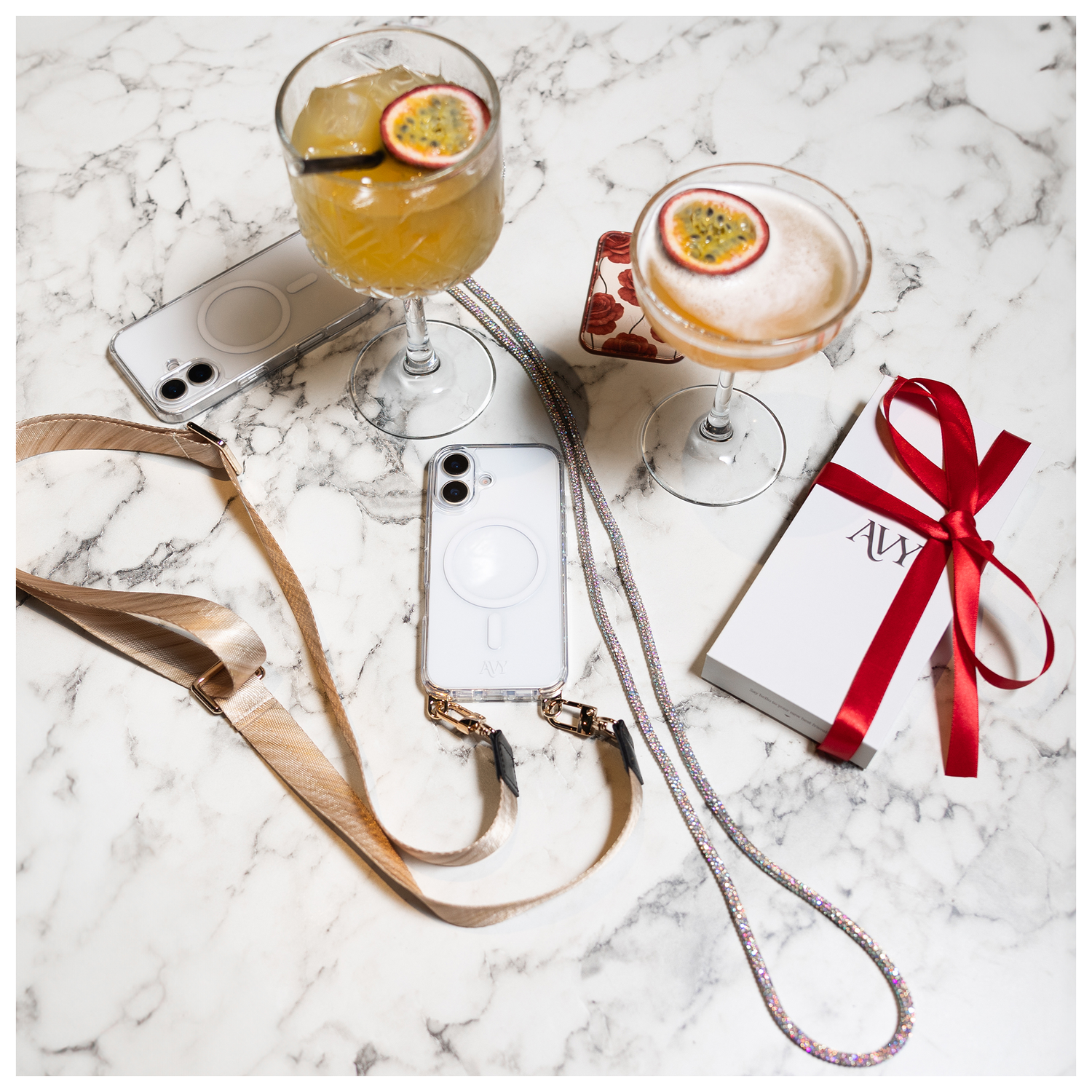 AVY Apple iPhone 16e Hoesje met Koord & MagSafe 120CM Silver Spark Long afbeelding 2