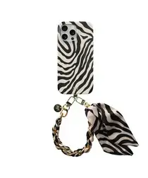 AVY Apple iPhone 12 Pro Max MagSafe Hoesje met Koord 32CM Serengeti Zebra afbeelding