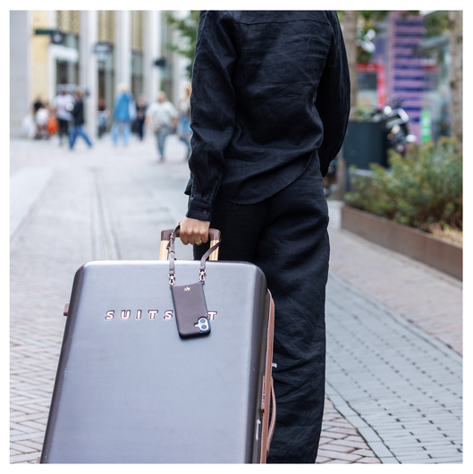 AVY Apple iPhone 15 Pro Max Hoesje met Koord Haakjes MagSafe Leer Chocolate afbeelding 4