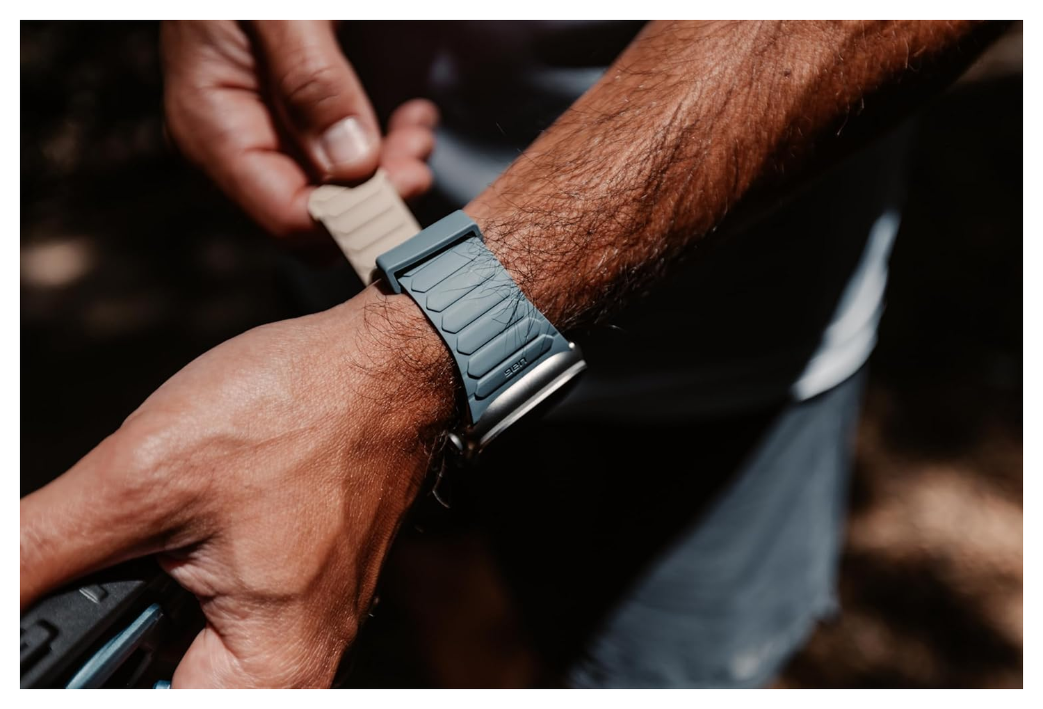 UAG Pathfinder - Apple Watch Bandje - 1-11/SE - 38/40/41/42MM - Blauw/Beige afbeelding 4