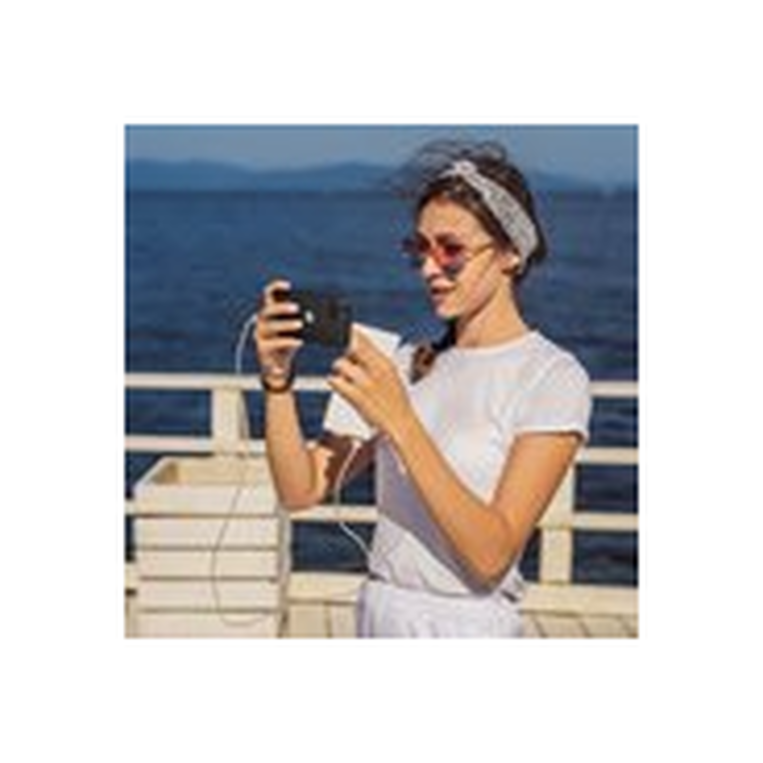 Spigen Optik Apple iPhone 14/14 Plus Camera Lens Protector Zwart 2-Pack afbeelding 4