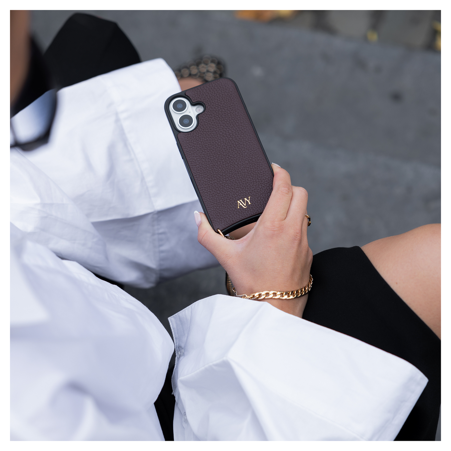 AVY Samsung Galaxy A56 - Essential Kit - Chocolate - Perla Chic afbeelding 3