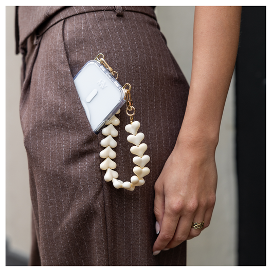 AVY Apple iPhone 15 Pro Max - Essential Kit - Beige - Cupid Beige afbeelding 4