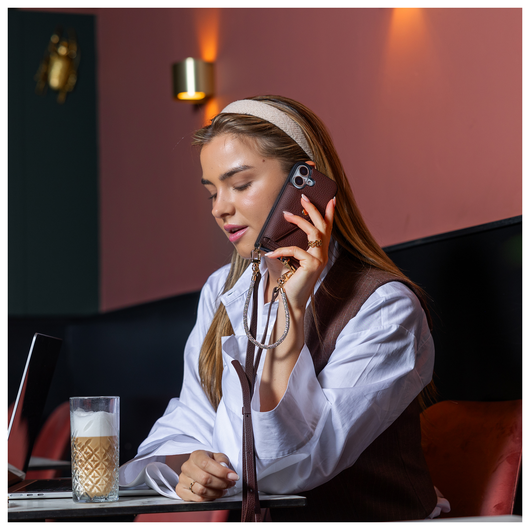 AVY Apple iPhone 14 Pro Max - Styled Kit - Chocolate - Leather and Silver afbeelding 4