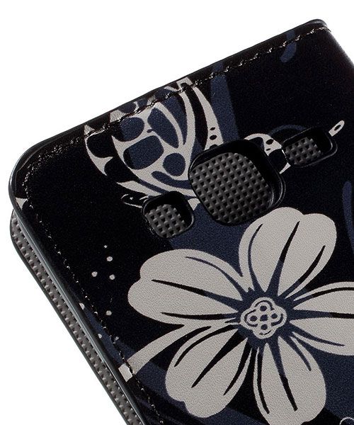 Samsung Galaxy J3 (2016) Portemonnee Hoesje White Flower afbeelding 9