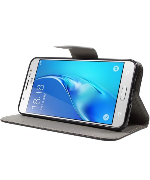 Samsung Galaxy J5 (2016) Fliphoesje Don't Touch My Phone Black White afbeelding 2