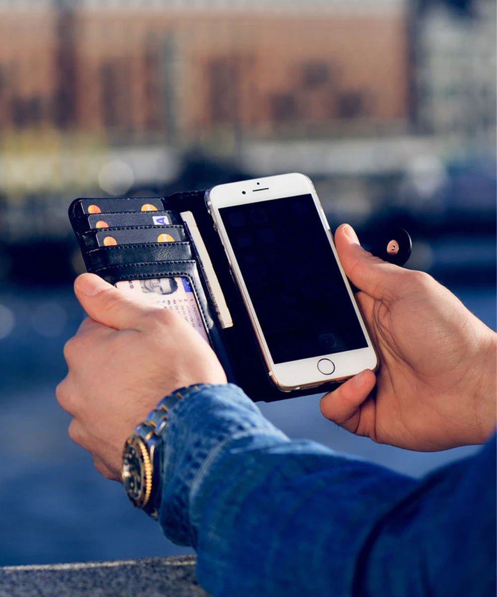 iDeal of Sweden iPhone 8 / 7 / 6(s) Magnet Wallet+ Hoesje Zwart afbeelding 5