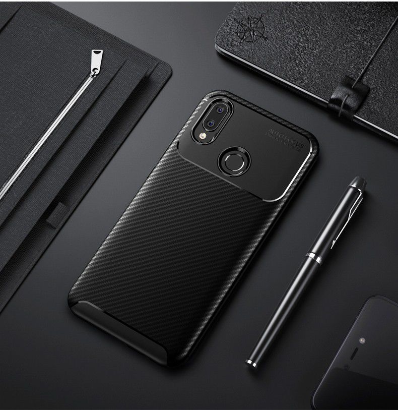 Huawei P Smart Plus Siliconen Carbon Hoesje Zwart afbeelding 7