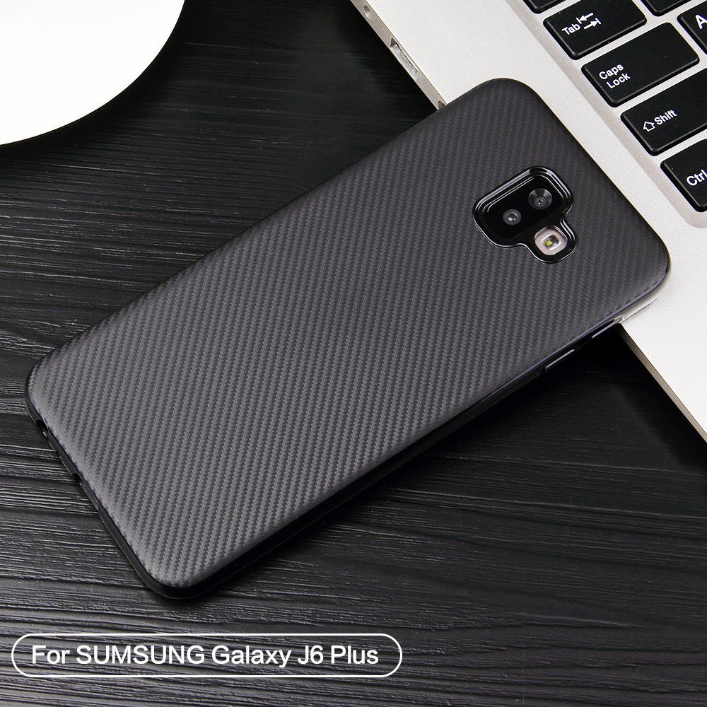 Samsung Galaxy J6 Plus Carbon TPU Hoesje Zwart afbeelding 5