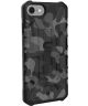 Urban Armor Gear Pathfinder Hoesje iPhone 8 / 7 / 6(S) Camo Black