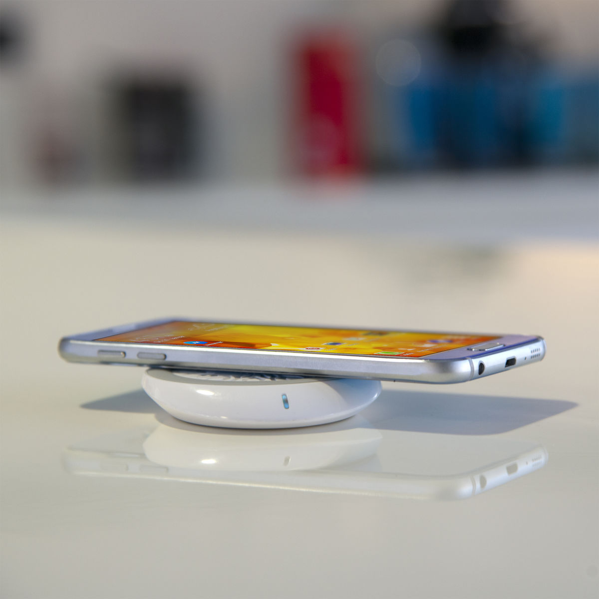 4smarts Draadloze QI Charging Pad afbeelding 6