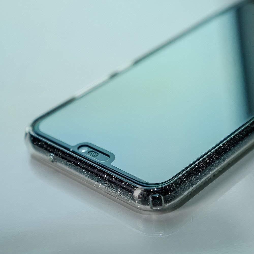 Spigen Huawei P20 Lite Tempered Glass Screen Protector afbeelding 6