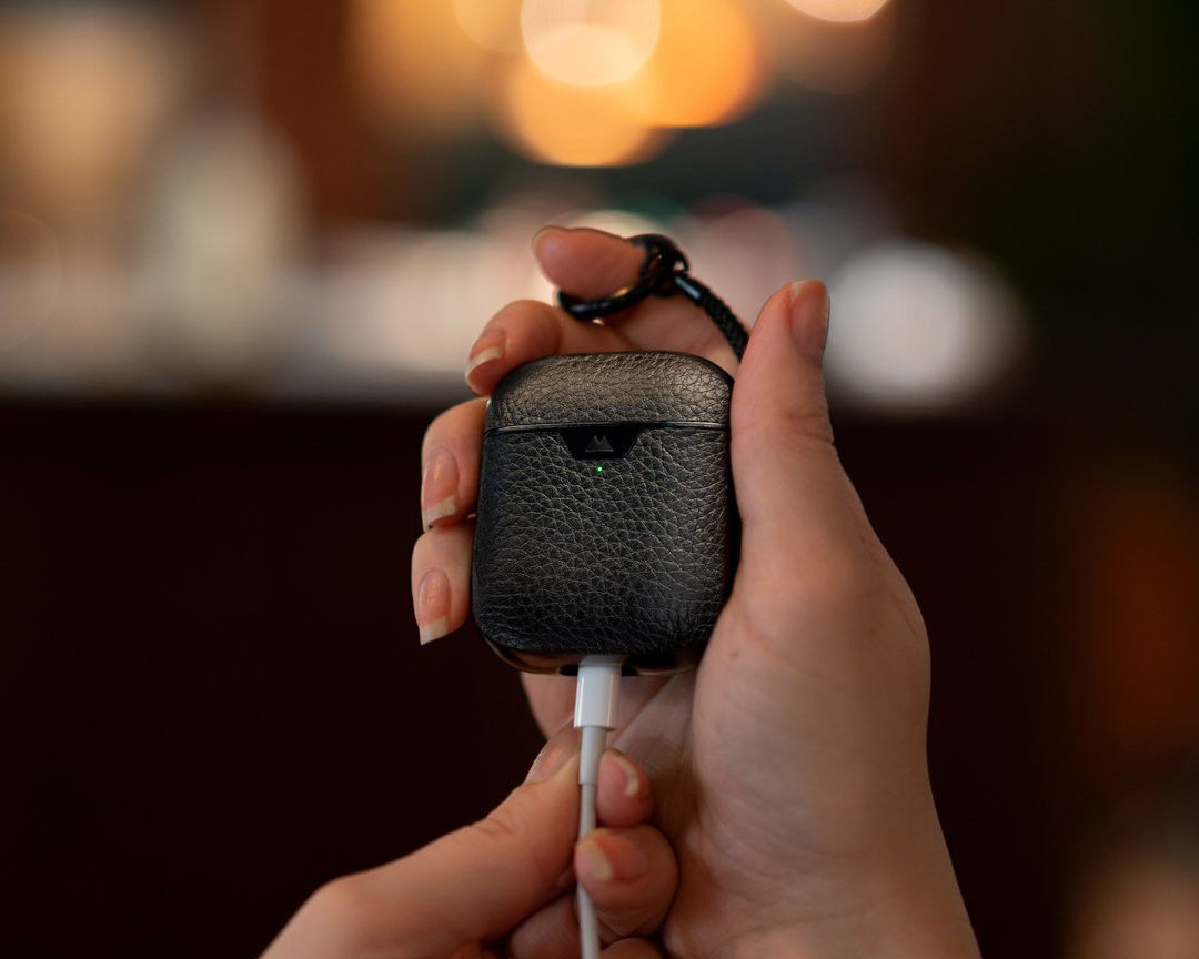 MOUS Apple AirPods 1/2 Hoesje Hybride Airoshock Bescherming Bruin Leer afbeelding 10