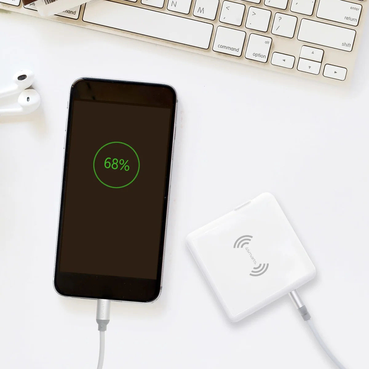 4smarts Powerbank 5.200 mAh met Draadloze Oplader en Reislader Set Wit afbeelding 9